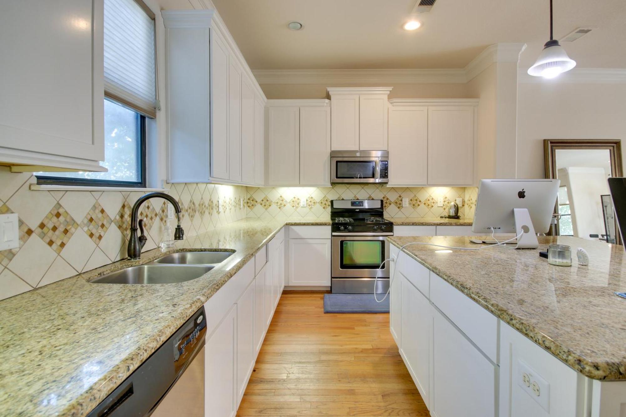 Pet-friendly About 7 Mi To Downtown! Houston